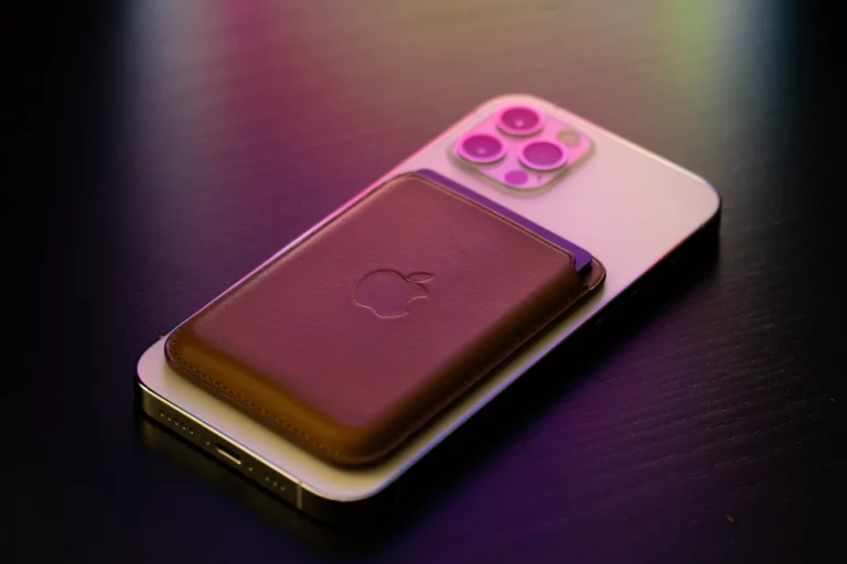 Credit Cards vs Debit Cards: What’s the Difference?